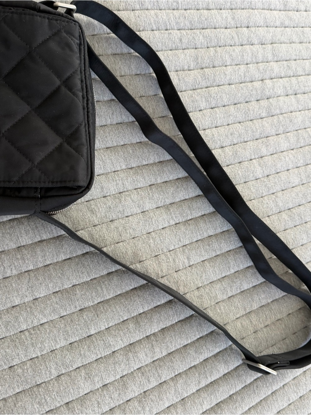 Vera Bradley Small Black Quilted Crossbody - Picture 9 of 9